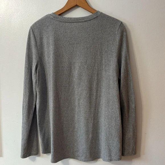 AE Knit Top - Picture 4 of 4